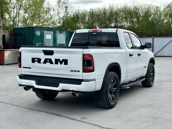 2024 Ram 1500 Quad Cab eTorque V, белый, 5250000 рублей - вид 3
