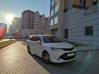 2015 Toyota Corolla Fielder XI (E160, E170, E180) Рестайлинг 1, белый, 1680000 рублей, вид 5