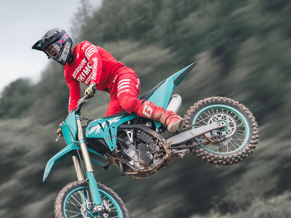2025 Kove MX450, зелёный - вид 6