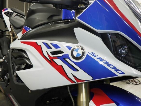 2021 BMW M 1000 RR, белый, 1860000 рублей - вид 7