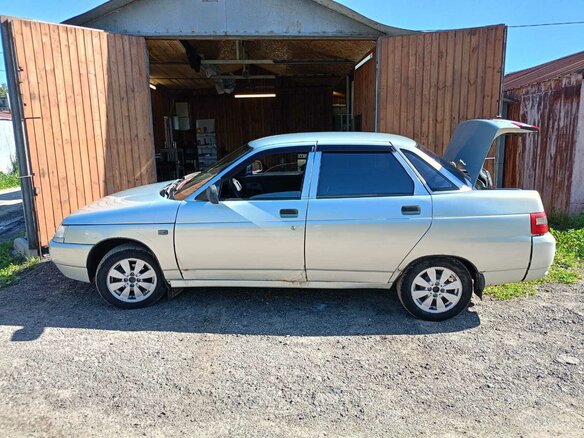 2000 Lada (ВАЗ) 2110, серебристый, 150000 рублей - вид 3