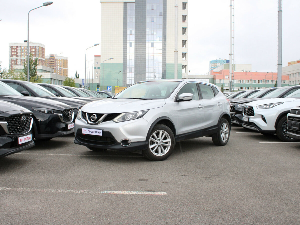 Открыть фотографии: Nissan Qashqai II