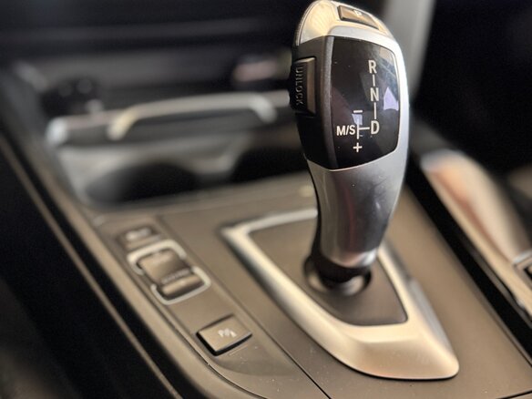 2016 BMW 3 серии 320d xDrive VI (F3x) Рестайлинг, белый, 2200000 рублей - вид 22