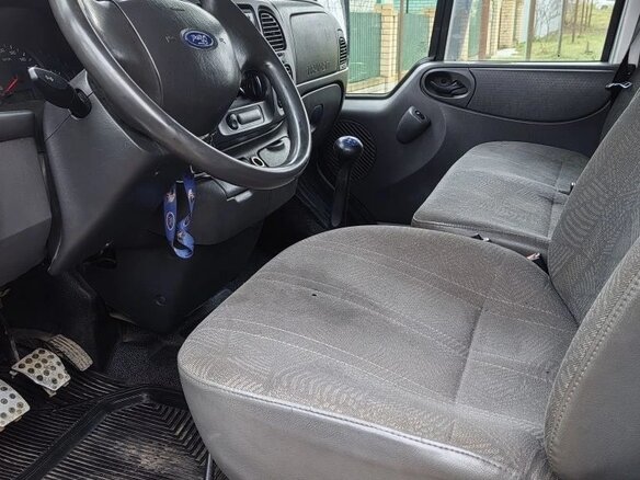 2004 Ford Transit, серый, 800000 рублей - вид 3
