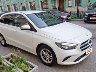 2019 Mercedes-Benz B-Класс 180 III (W247), белый, 2350000 рублей, вид 1