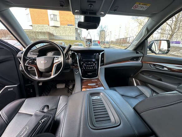 2020 Cadillac Escalade IV, чёрный, 5500000 рублей - вид 12