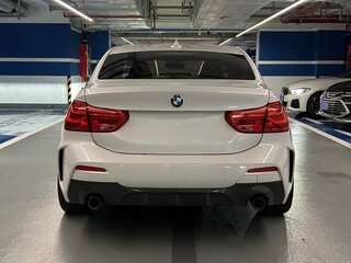2022 BMW 1 серии 120i III (F52) Рестайлинг, белый, 1812088 рублей, вид 4