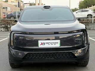 2026 Audi E7X, чёрный, 7386033 рублей, вид 2