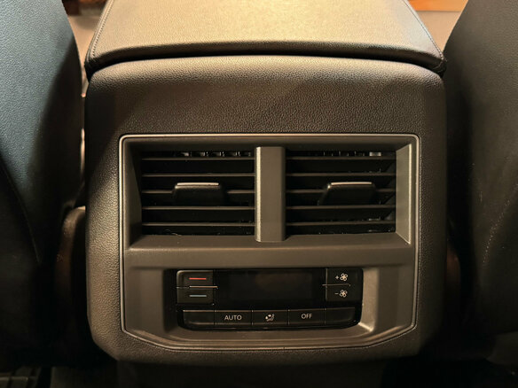 2018 Volkswagen Teramont I, чёрный, 2999500 рублей - вид 16