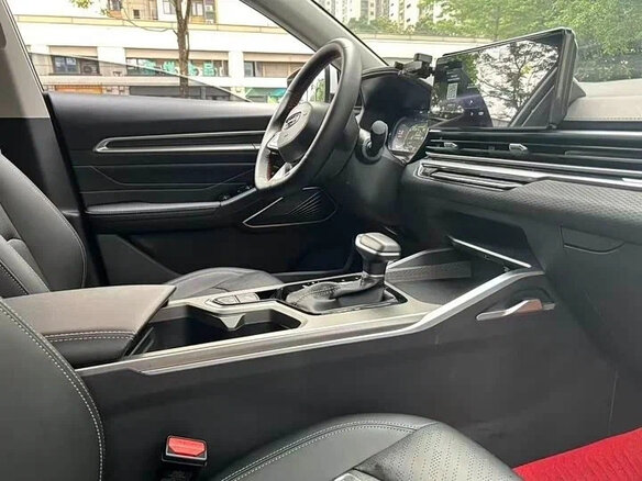 2022 Geely Emgrand II, белый, 1270000 рублей - вид 13