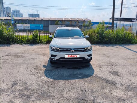 2018 Volkswagen Tiguan II, белый, 1720000 рублей, вид 1