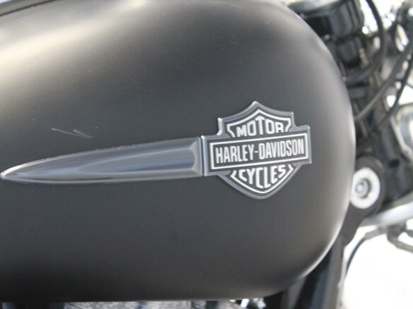 2011 Harley-Davidson Fat Bob, чёрный, 893000 рублей - вид 18