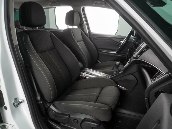 2017 Opel Zafira C Рестайлинг, белый, 1364000 рублей - вид 7