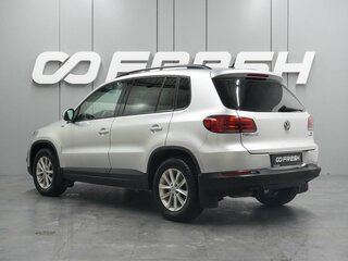 2016 Volkswagen Tiguan Euro 6 I Рестайлинг, серебристый, 1229000 рублей, вид 2