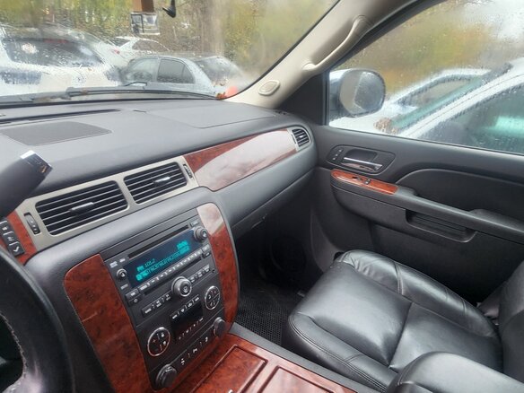 2012 Chevrolet Tahoe 6AT III, чёрный, 2600000 рублей - вид 8