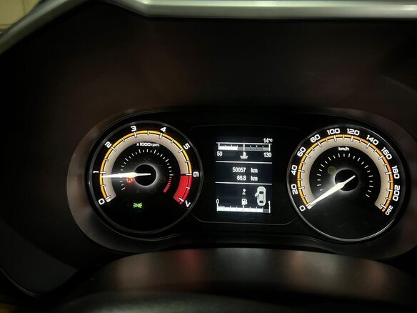 2024 Lada (ВАЗ) Vesta Cross I Рестайлинг (NG), чёрный, 1370000 рублей - вид 4
