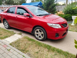 2010 Toyota Corolla X (E140, E150) Рестайлинг, красный, 1175000 рублей, вид 2