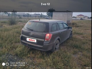 2011 Opel Astra H Рестайлинг, серебристый, 405000 рублей, вид 3