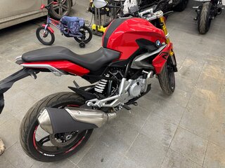 2018 BMW G 310 R, красный, 430000 рублей, вид 4