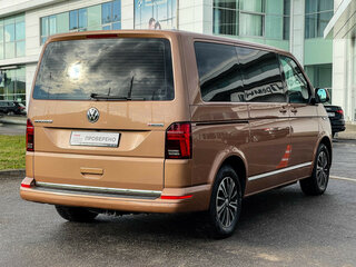 2020 Volkswagen Multivan T6 Рестайлинг, коричневый, 5599000 рублей, вид 5