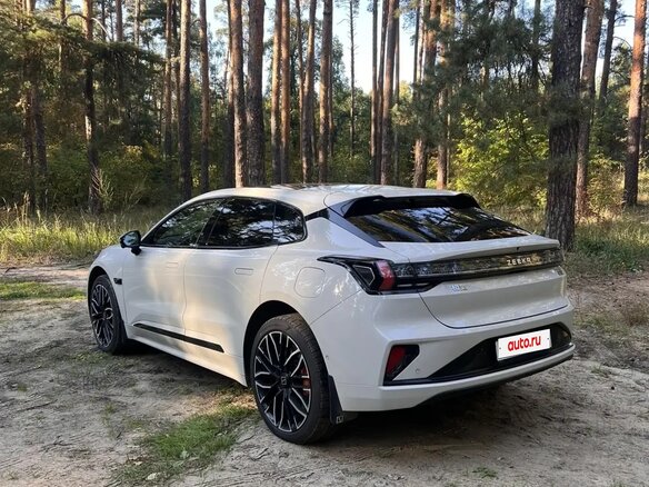 2025 Zeekr 001 100 kWh I Рестайлинг 1, серый, 7400000 рублей - вид 3