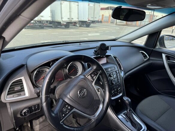 2013 Opel Astra J Рестайлинг, серый - вид 5