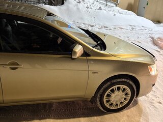 2008 Mitsubishi Lancer X, бежевый, 450000 рублей, вид 4