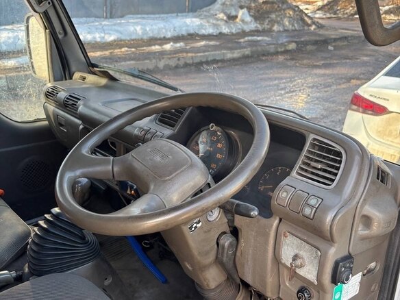 1995 Isuzu Elf (N-series), белый, 600000 рублей - вид 7