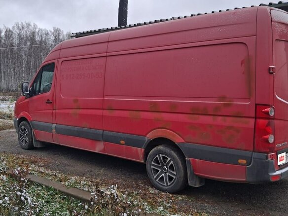 2011 Volkswagen Crafter, красный, 1050000 рублей - вид 12