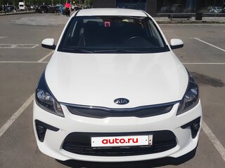 2020 Kia Rio IV, белый, 1990000 рублей, вид 2