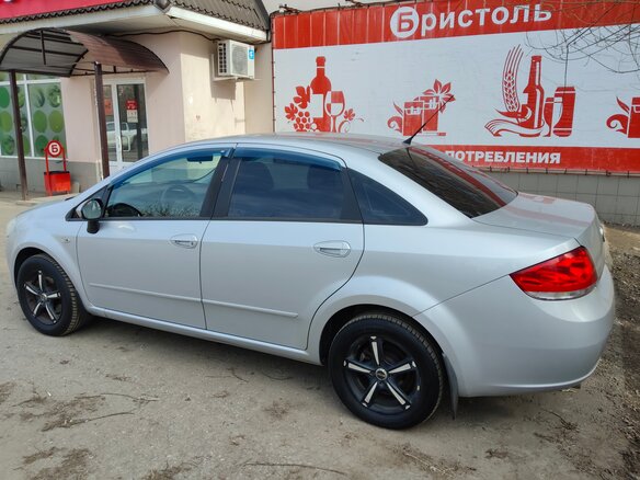 2011 Fiat Linea, серебристый, 520000 рублей