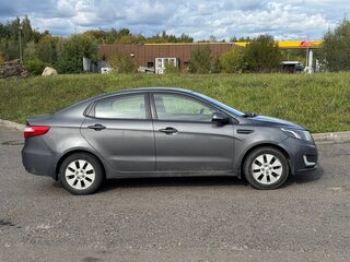 2011 Kia Rio 4-speed III, серый, 800000 рублей, вид 3