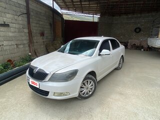 2012 Skoda Octavia II (A5) Рестайлинг, белый, 460000 рублей, вид 1