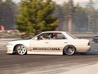 1990 Nissan Laurel VI (C33), белый, 1000000 рублей, вид 2