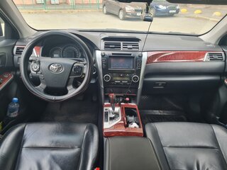2013 Toyota Camry VII (XV50), чёрный, 1400000 рублей, вид 5