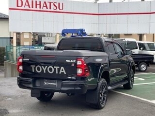 2024 Toyota Hilux VIII Рестайлинг 2, чёрный, 4640000 рублей, вид 5