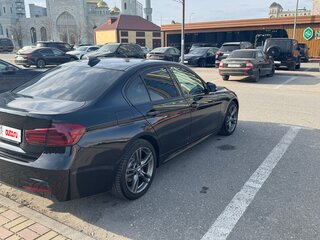 2017 BMW 3 серии 320i xDrive VI (F3x) Рестайлинг, чёрный, 1950000 рублей, вид 3