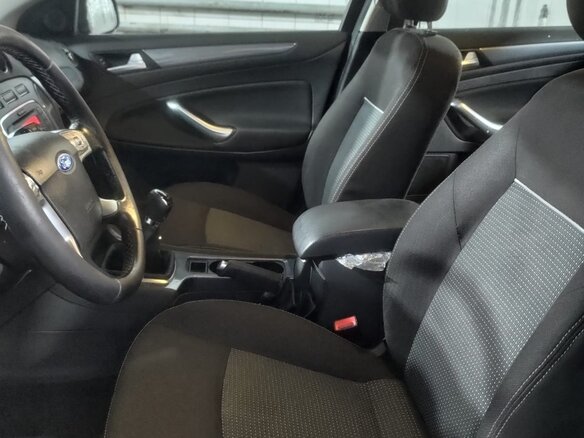 2013 Ford Mondeo IV Рестайлинг, чёрный, 730000 рублей - вид 10