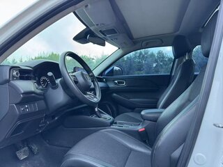 2022 Honda Vezel II, белый, 1450000 рублей, вид 4