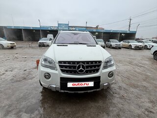2010 Mercedes-Benz M-Класс AMG 63 AMG II (W164) Рестайлинг, белый, 1870000 рублей, вид 1