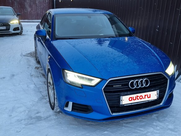 2019 Audi A3 III (8V) Рестайлинг, синий, 2500000 рублей - вид 11