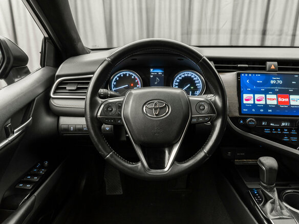 2018 Toyota Camry VIII (XV70), чёрный, 2245000 рублей - вид 9