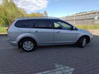 2010 Ford Focus II Рестайлинг, серебристый, 540000 рублей, вид 4