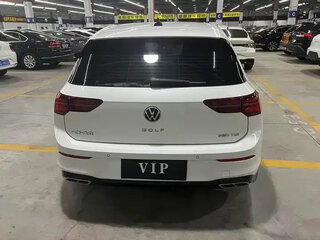 2022 Volkswagen Golf VIII, белый, 1830000 рублей, вид 5