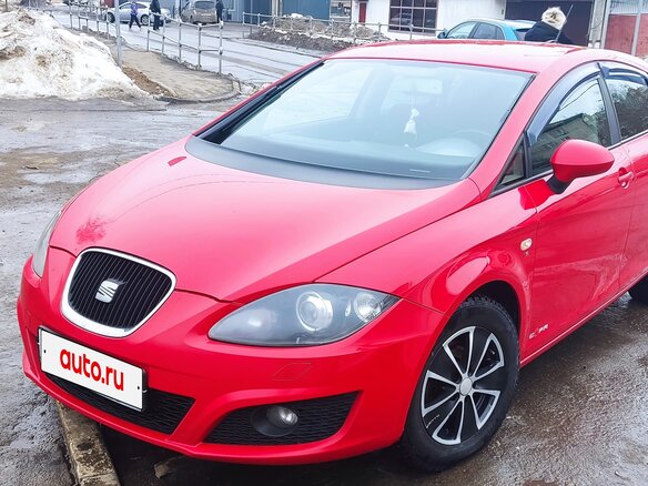 2012 SEAT Leon II Рестайлинг, красный, 650000 рублей