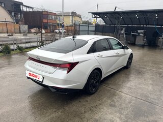 2021 Hyundai Elantra VII (CN7), белый, 1699999 рублей, вид 3