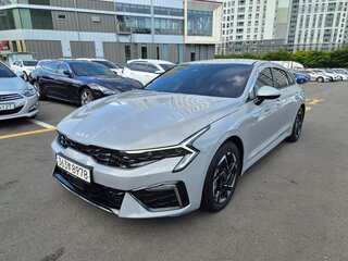 2026 Kia K5 LPi III Рестайлинг, серебристый, 2565300 рублей, вид 1
