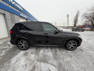 2020 BMW X5 40i IV (G05/G18), чёрный, 6700000 рублей, вид 5