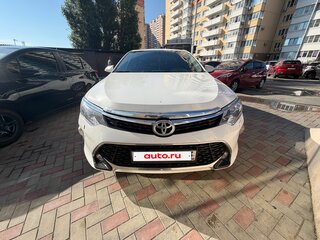 2013 Toyota Camry VII (XV50), белый, 2000000 рублей, вид 2