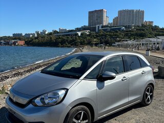 2021 Honda Fit IV, серый, 1400000 рублей, вид 1